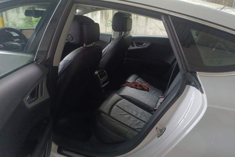 Used Audi A7 2013 35 FSI quattro Ambition Edition Left Rear Seat
