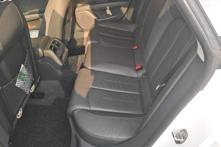 Used Audi A7 2013 35 FSI quattro Ambition Edition Left Rear Seat