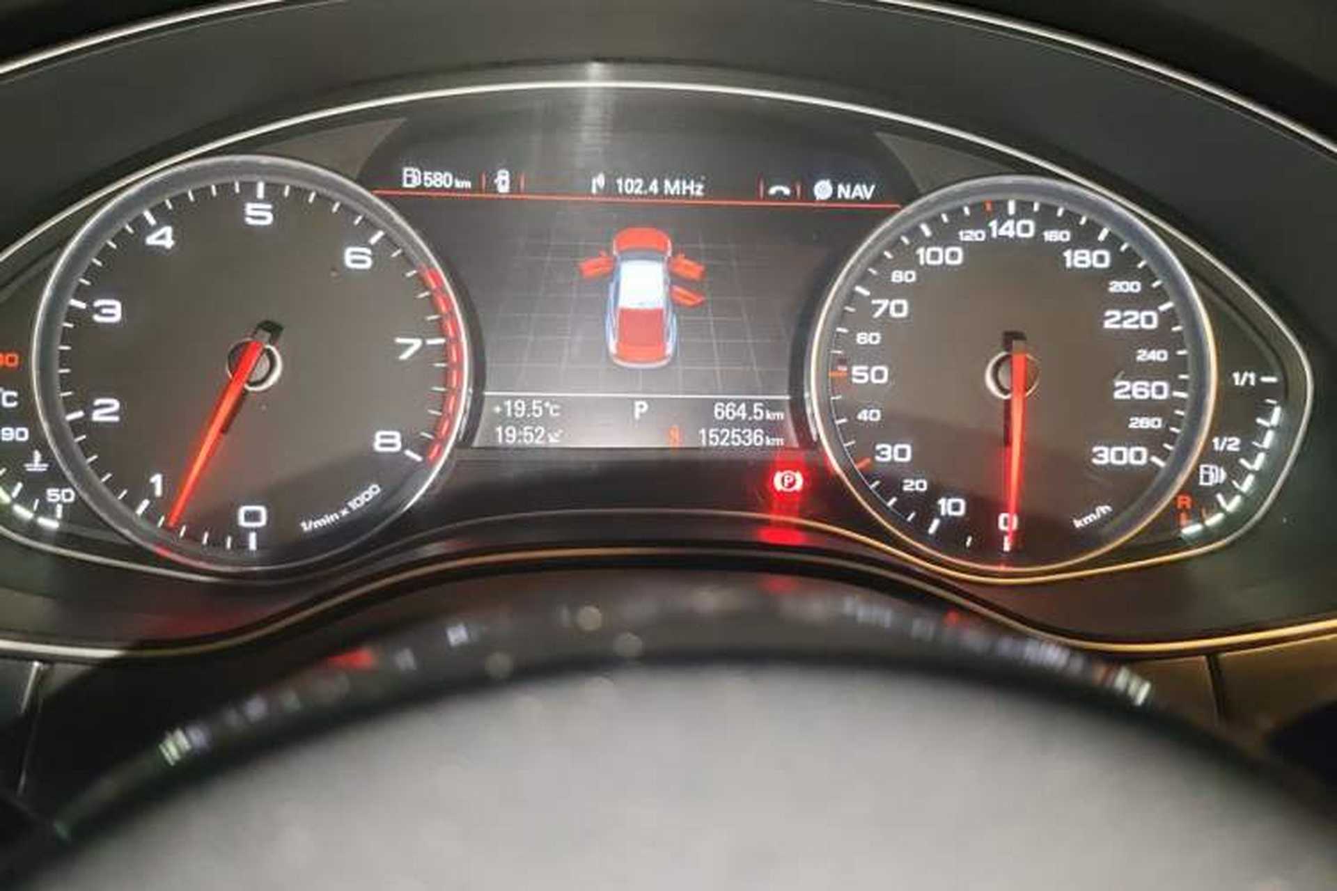Used Audi A7 2013 35 FSI quattro Ambition Edition Odometer Close Up