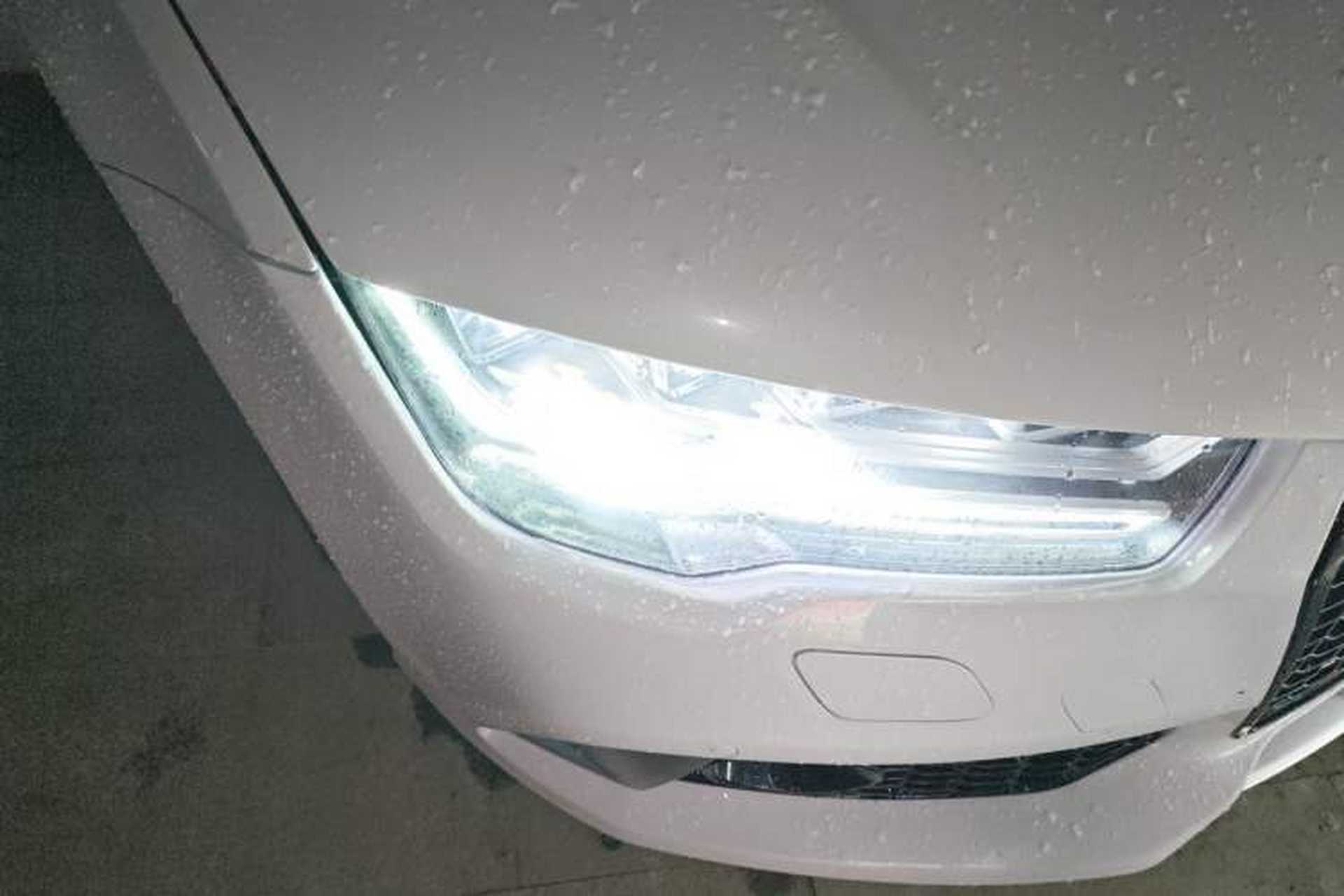 Used Audi A7 2013 50 TFSI quattro Comfort trim Right Front Headlight
