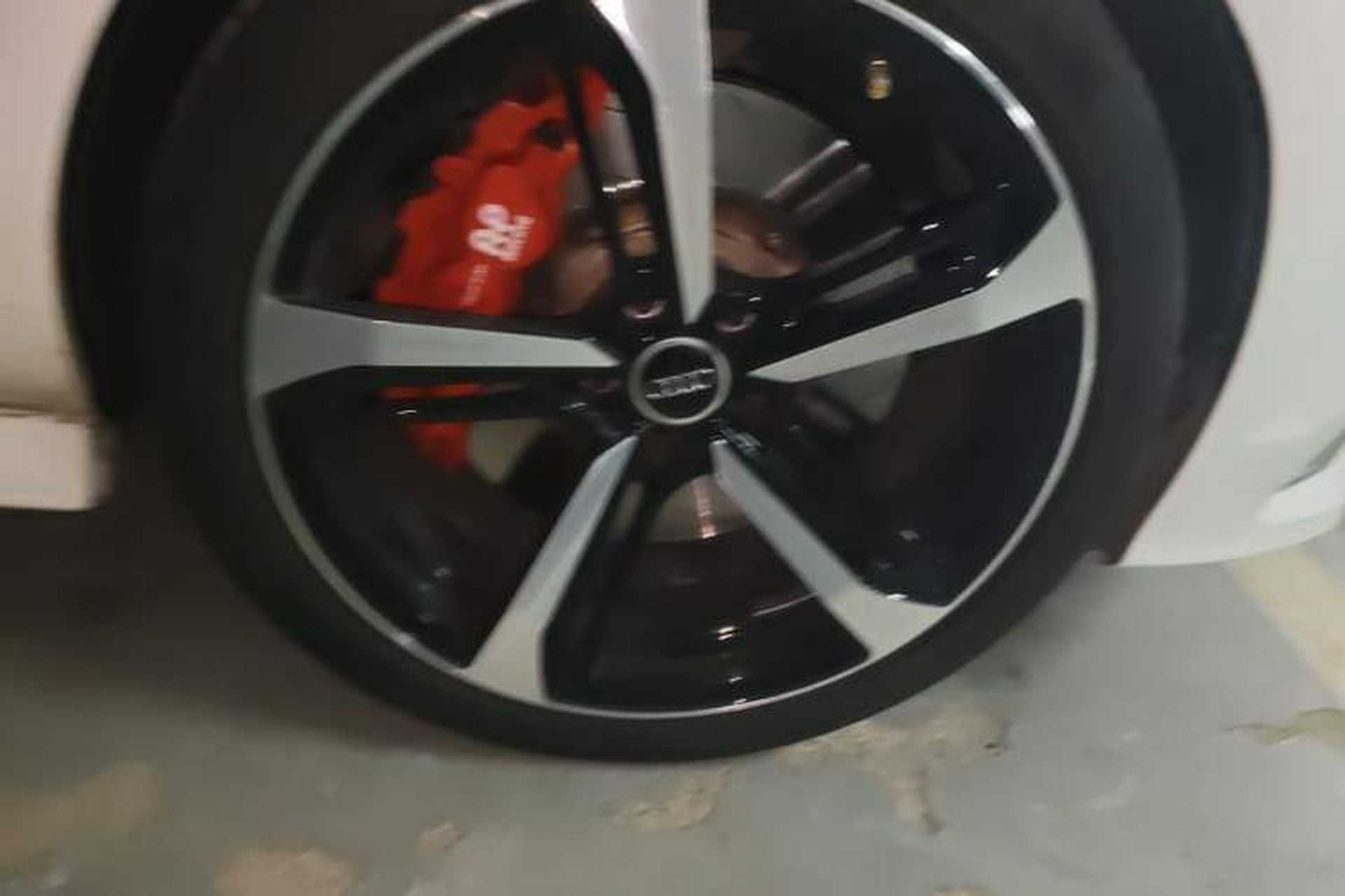 Used Audi A7 2013 35 FSI quattro Ambition Edition Right Front Wheel Hub