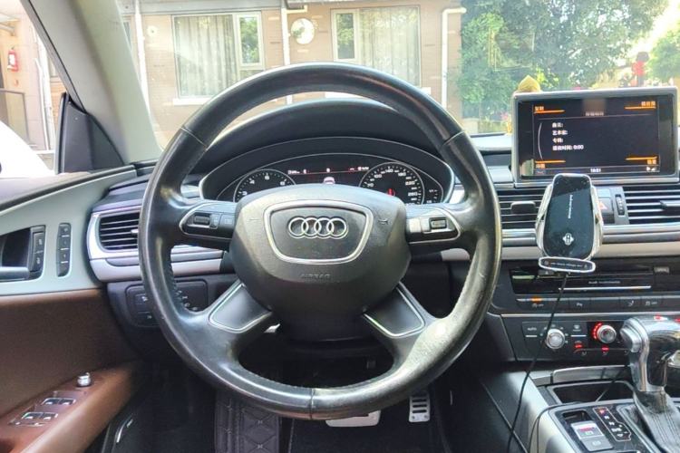 Used Audi A7 2013 30 FSI Standard Edition Steering Wheel