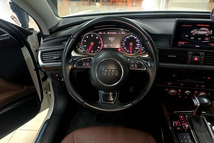 Used Audi A7 2013 50 TFSI quattro Comfort trim Steering Wheel