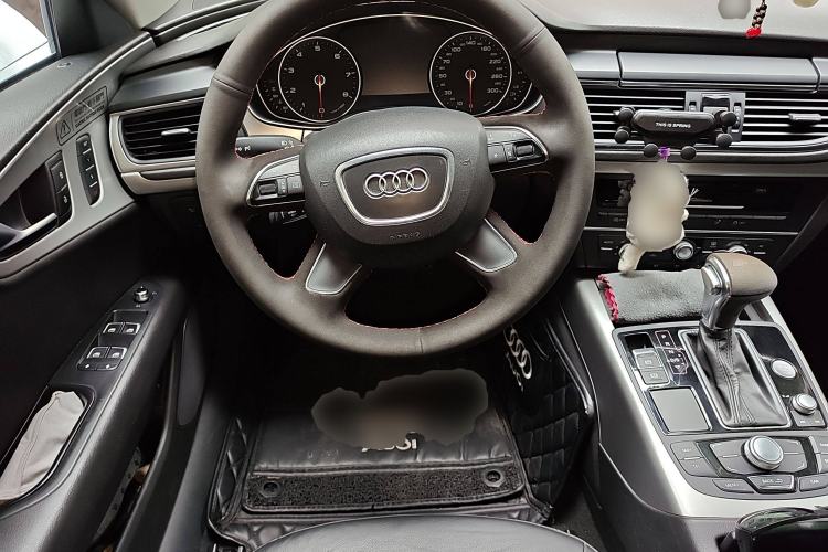 Used Audi A7 2013 30 FSI Standard Edition Steering Wheel