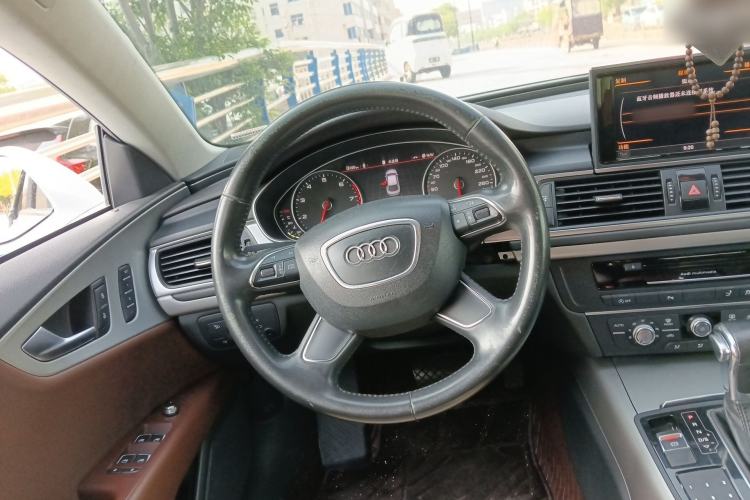 Used Audi A7 2013 35 FSI quattro Ambition Edition Steering Wheel