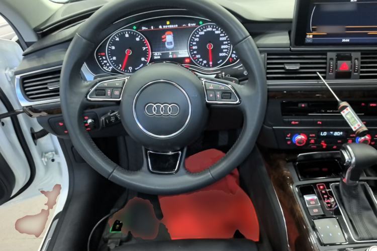 Used Audi A7 2013 50 TFSI quattro Luxury Model Steering Wheel