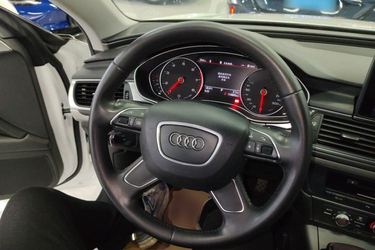 Used Audi A7 2013 35 FSI quattro Ambition Edition Steering Wheel