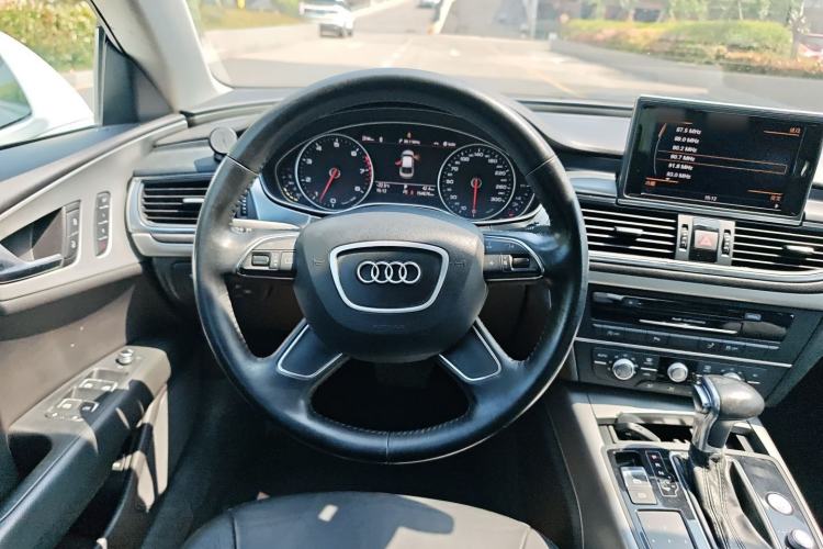 Used Audi A7 2013 30 FSI Standard Edition Steering Wheel