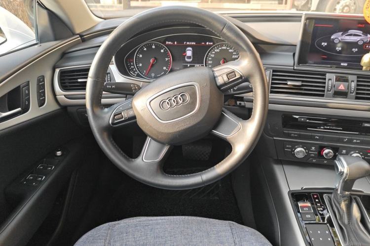 Used Audi A7 2013 35 FSI quattro Ambition Edition Steering Wheel