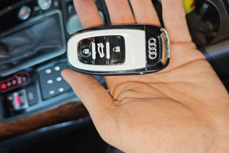 Used Audi A7 2013 50 TFSI quattro Comfort trim Vehicle Key