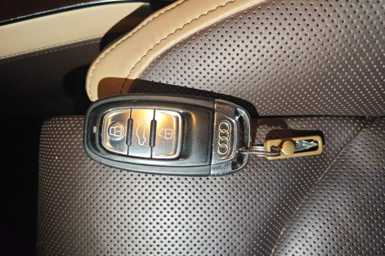 Used Audi A7 2013 50 TFSI quattro Luxury Model Vehicle Key
