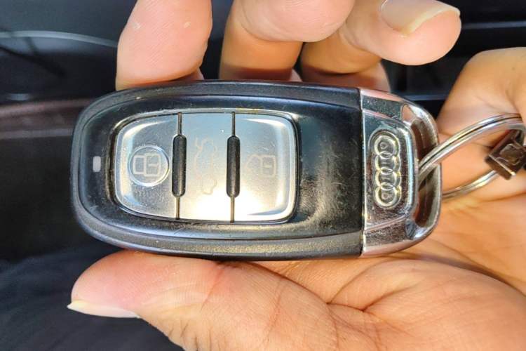 Used Audi A7 2013 30 FSI Standard Edition Vehicle Key