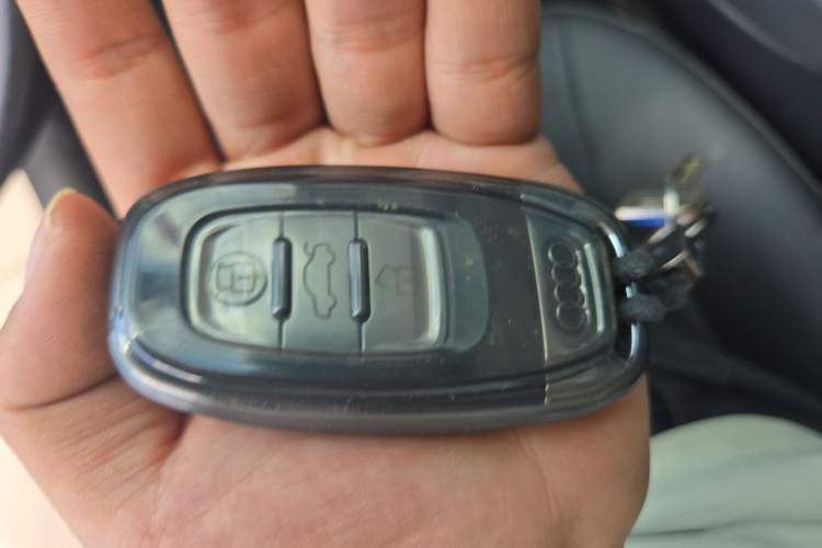 Used Audi A7 2013 30 FSI Standard Edition Vehicle Key