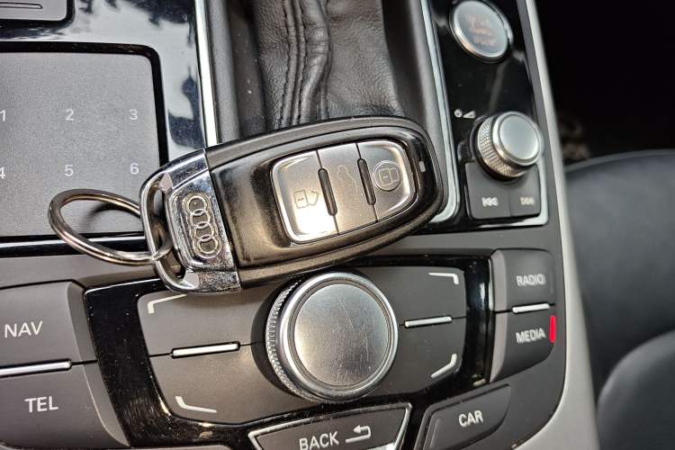Used Audi A7 2013 30 FSI Standard Edition Vehicle Key