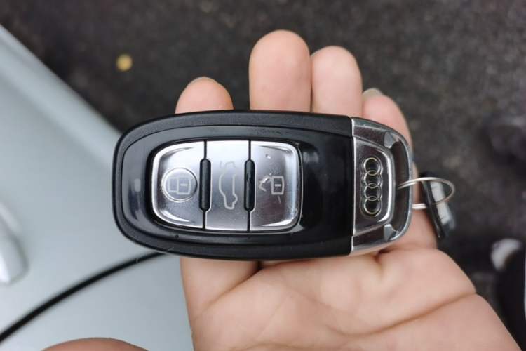 Used Audi A7 2013 50 TFSI quattro Luxury Model Vehicle Key