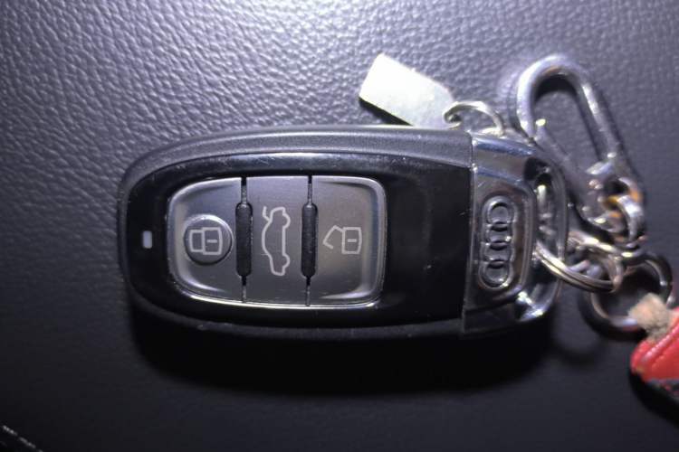 Used Audi A7 2013 50 TFSI quattro Comfort trim Vehicle Key