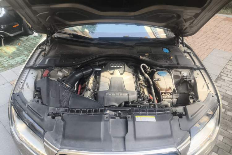 Used Audi A7 2013 50 TFSI quattro Comfort trim Engine Bay