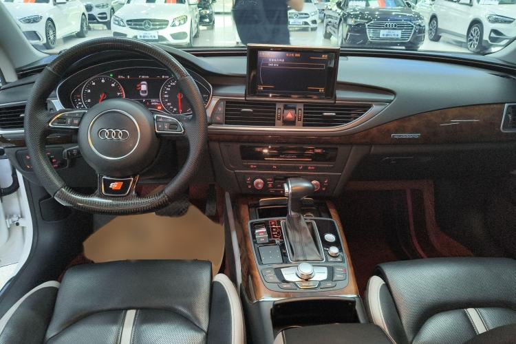 Used Audi A7 2014 50 TFSI quattro Comfort Model Center Console