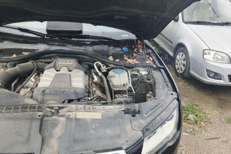 Used Audi A7 2014 50 TFSI quattro Comfort Model Engine Bay Left