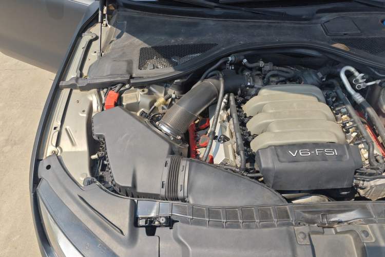 Used Audi A7 2014 35 FSI quattro Technology Edition Engine Bay Right