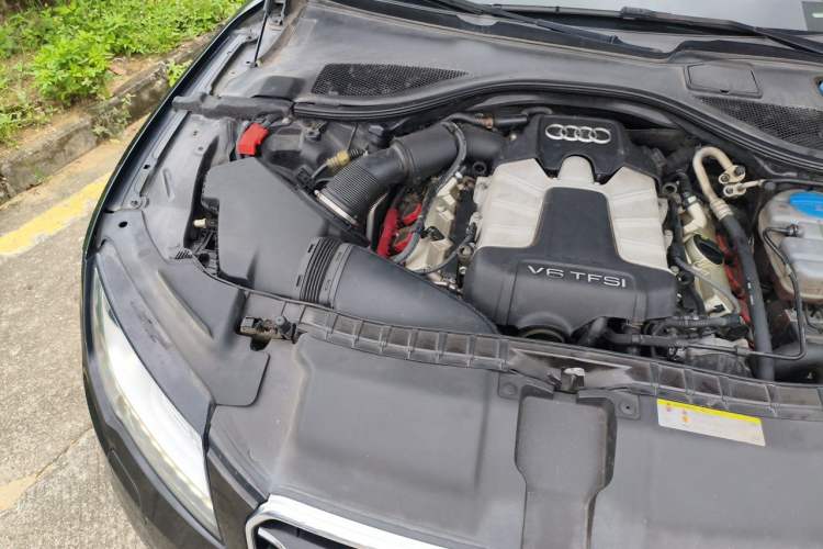 Used Audi A7 2014 50 TFSI quattro Comfort Model Engine Bay Right