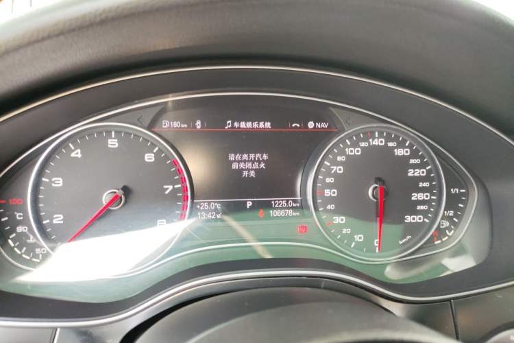 Used Audi A7 2014 35 FSI quattro Technology Edition Instrument Cluster
