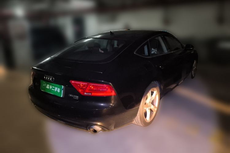 Used Audi A7 2014 35 FSI quattro Technology Edition Rear Right 45 Deg