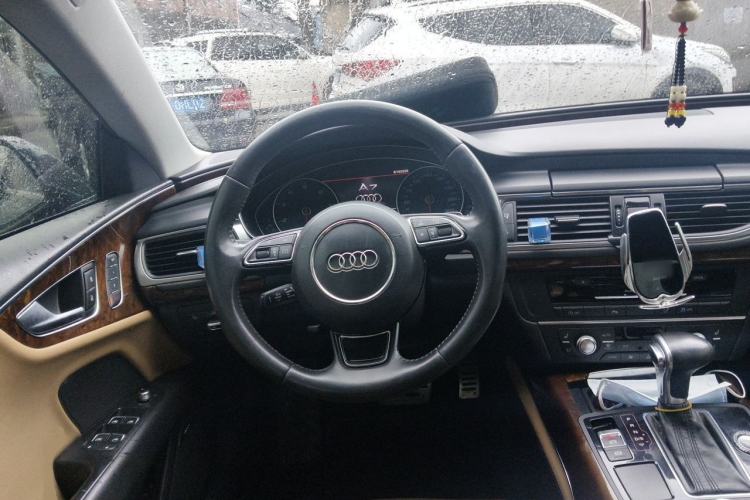 Used Audi A7 2014 50 TFSI quattro Comfort Model Steering Wheel