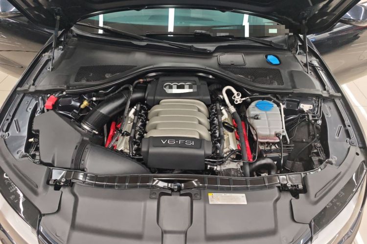 Used Audi A7 2014 35 FSI quattro Technology Edition Engine Bay