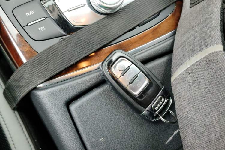 Used Audi A7 2014 50 TFSI quattro Comfort Model Vehicle Key