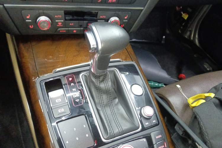 Used Audi A7 2014 50 TFSI quattro Luxury Model Gear Lever
