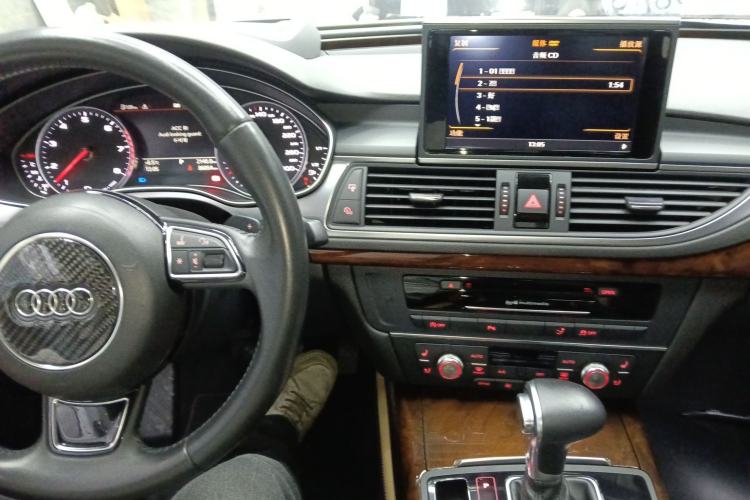 Used Audi A7 2014 50 TFSI quattro Luxury Model Interior 2