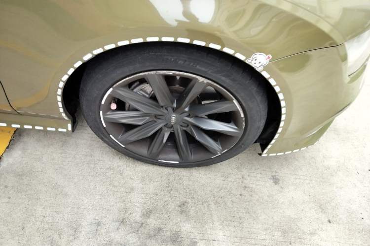 Used Audi A7 2014 50 TFSI quattro Comfort Model Right Front Wheel Hub