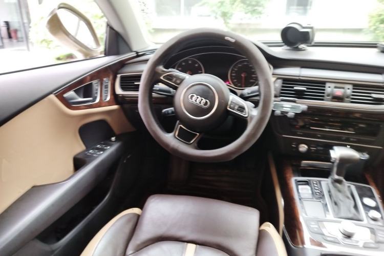Used Audi A7 2014 50 TFSI quattro Comfort Model Steering Wheel