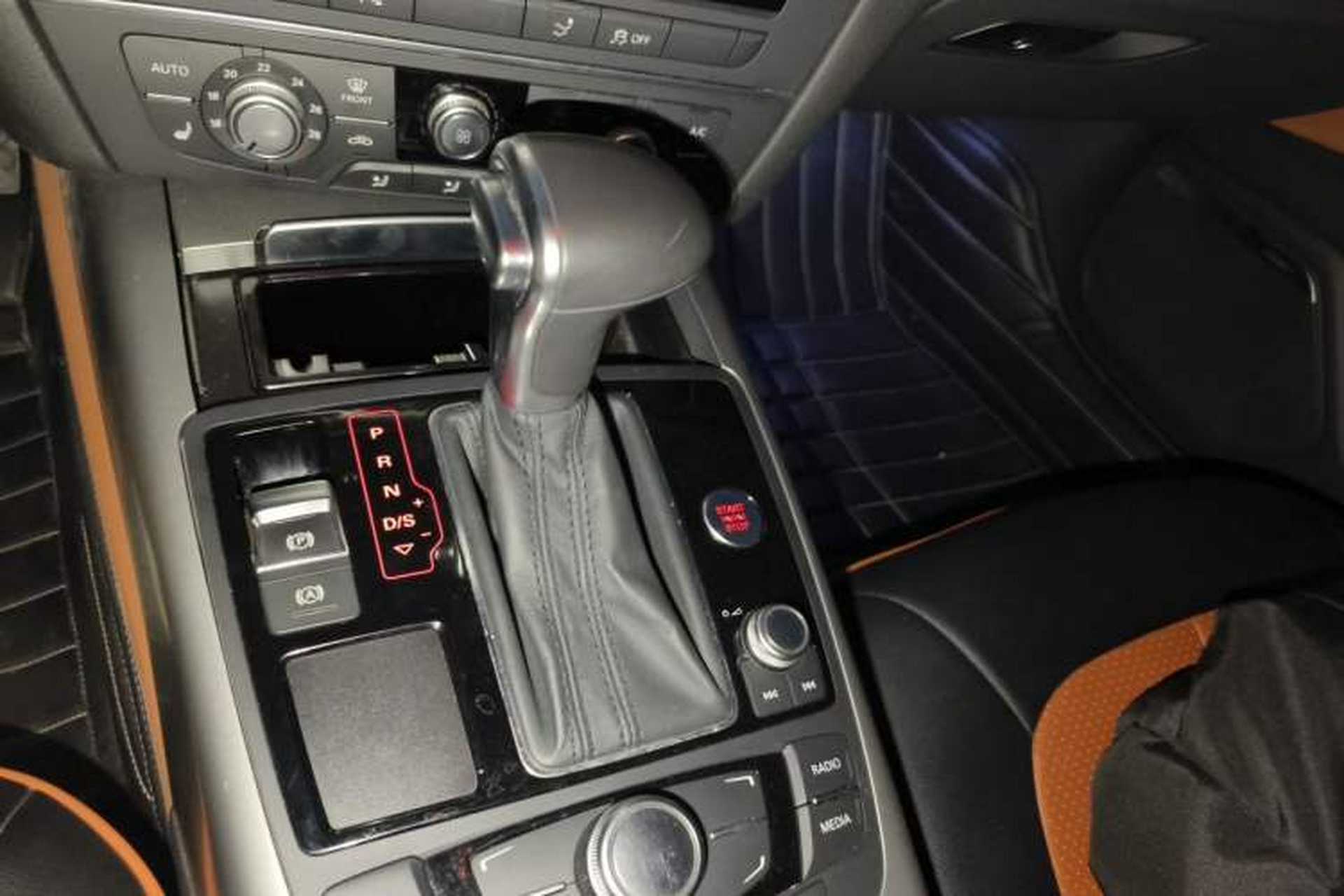 Used Audi A7 2014 35 FSI quattro Technology Edition Gear Lever