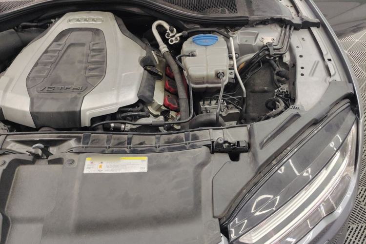 Used Audi A7 2014 50 TFSI quattro Comfort Model Engine Bay Left