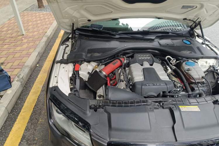 Used Audi A7 2014 50 TFSI quattro Comfort Model Engine Bay Right