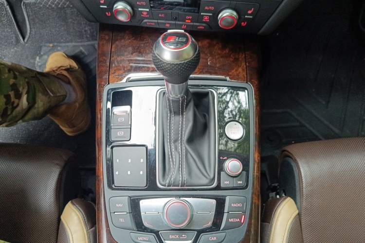 Used Audi A7 2014 50 TFSI quattro Comfort Model Gear Lever