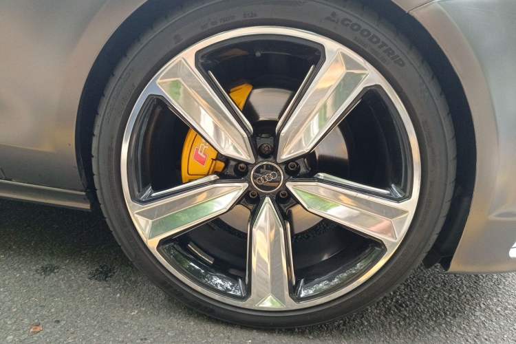 Used Audi A7 2014 50 TFSI quattro Comfort Model Right Front Wheel Hub