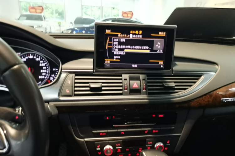 Used Audi A7 2014 50 TFSI quattro Comfort Model Audio And AC Panel