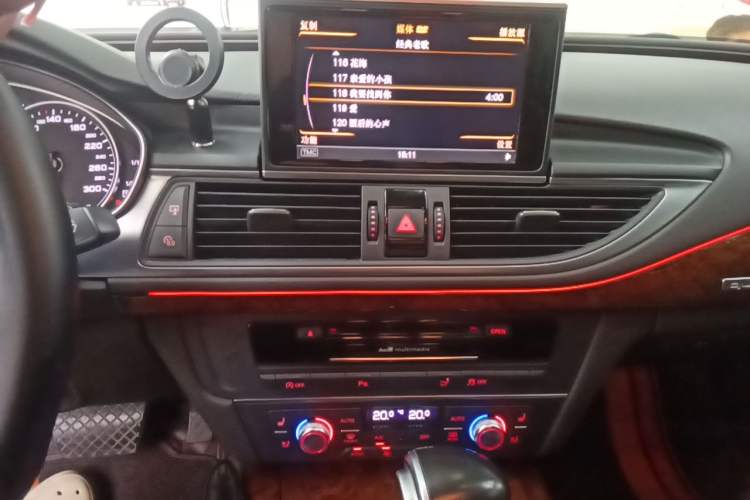 Used Audi A7 2014 50 TFSI quattro Comfort Model Audio And AC Panel