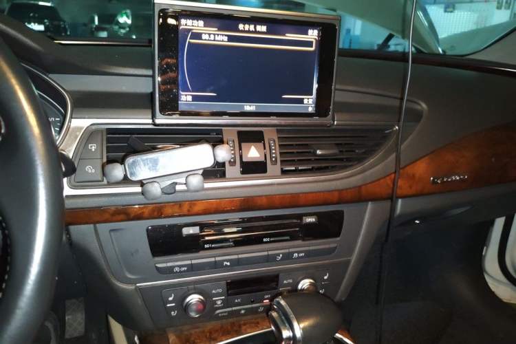 Used Audi A7 2014 50 TFSI quattro Comfort Model Audio And AC Panel