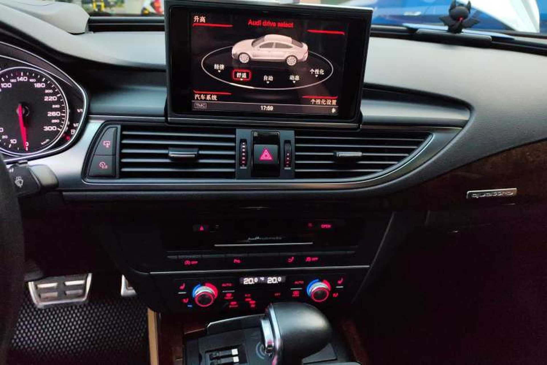 Used Audi A7 2014 50 TFSI quattro Luxury Model Audio And AC Panel