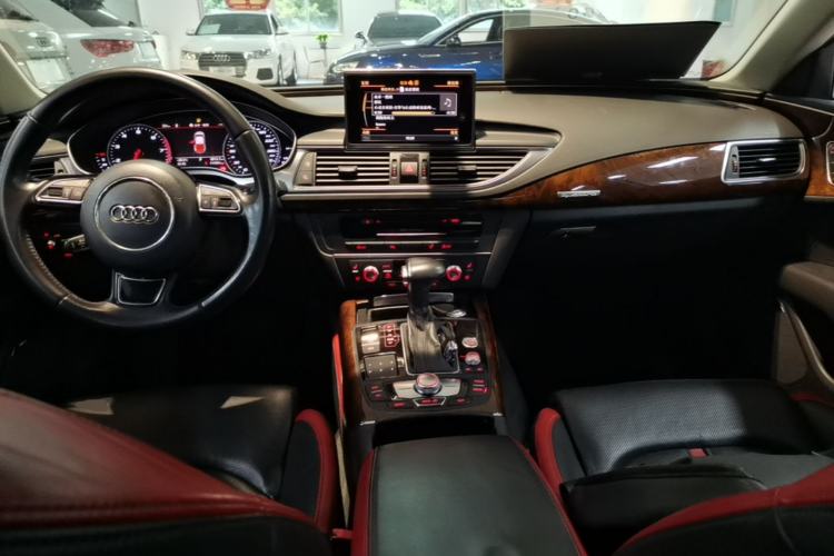Used Audi A7 2014 50 TFSI quattro Comfort Model Center Console