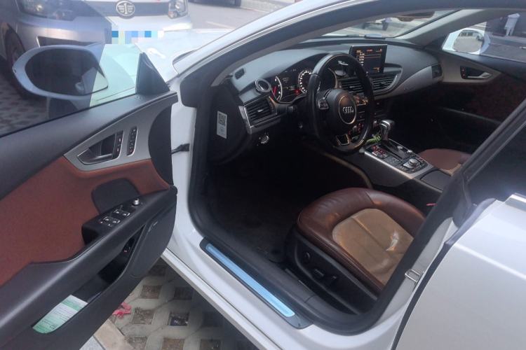 Used Audi A7 2014 35 FSI quattro Technology Edition Driver Seat
