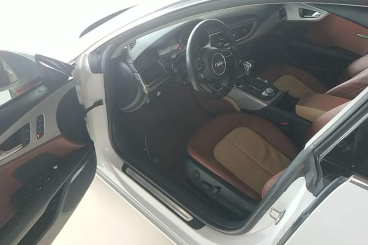 Used Audi A7 2014 35 FSI quattro Technology Edition Driver Seat