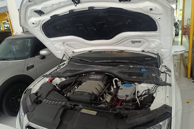 Used Audi A7 2014 35 FSI quattro Technology Edition Engine Bay