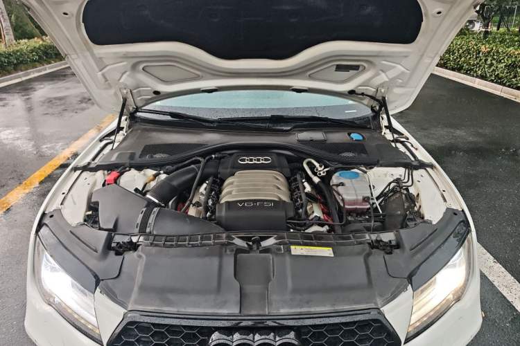 Used Audi A7 2014 35 FSI quattro Technology Edition Engine Bay