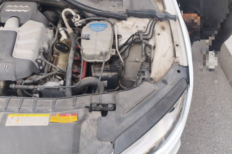 Used Audi A7 2014 50 TFSI quattro Comfort Model Engine Bay Left