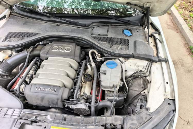 Used Audi A7 2014 35 FSI quattro Technology Edition Engine Bay Left